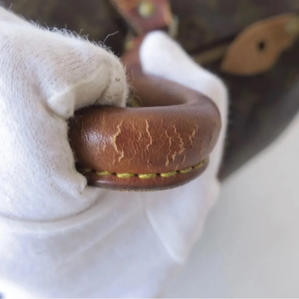 Authentic Louis Vuitton Speedy 35 Monogram Handbag - Picture 16 of 16